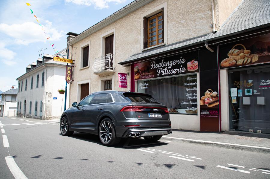  Audi SQ8 TDI 2019 года  (WW) (фото 52 из 79)